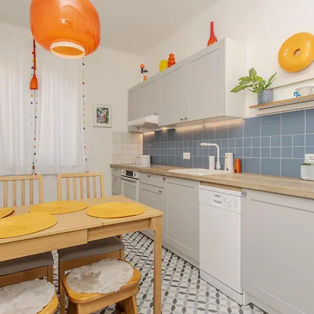 Nook O15 Apartman Split